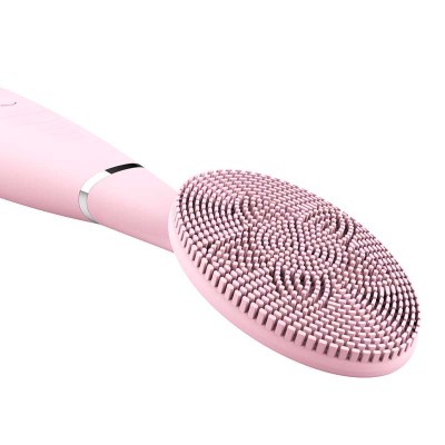 Handheld silicone cleansing device which can make your skin smooth